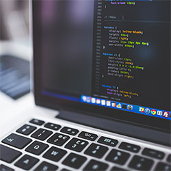 【这一段很关键】VAR介入前后的那一刻之后，比赛节奏明显被打乱